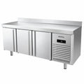 Mesa refrigerada GN 1/1 fondo 700 Infrico BMGN 1960 II sobre fondo blanco