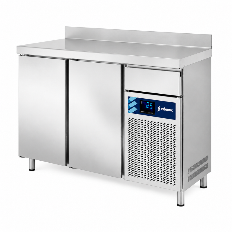 Mesa Refrigerada Frente Mostrador Fondo 600 - Puerta Ciega (FMPS-150 HC) sobre fondo blanco