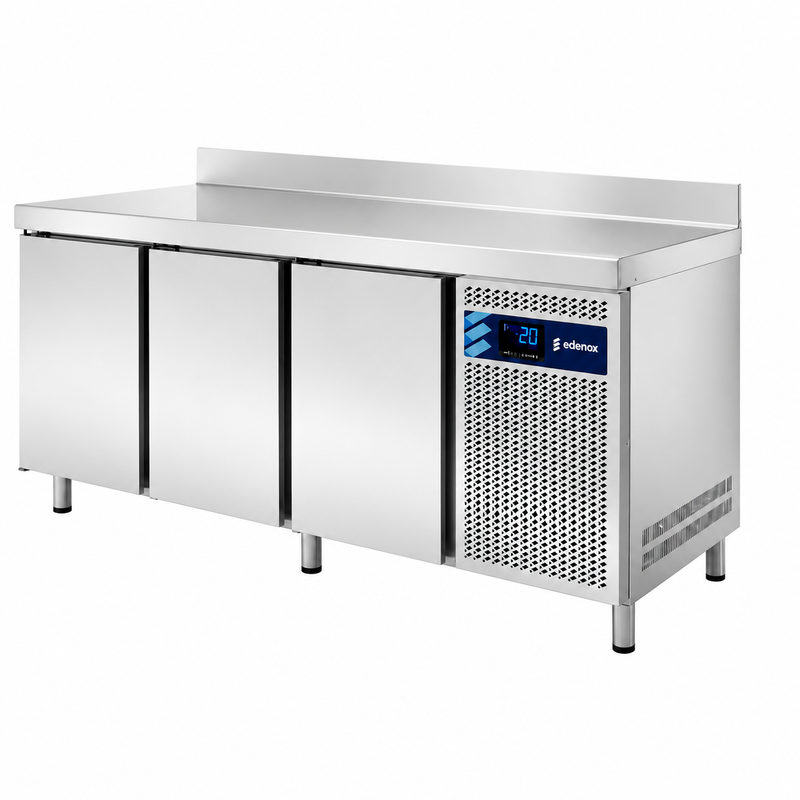 Mesa Refrigerada Mantenimiento Congelados Fondo 700 (MNG-180 HC) sobre fondo blanco